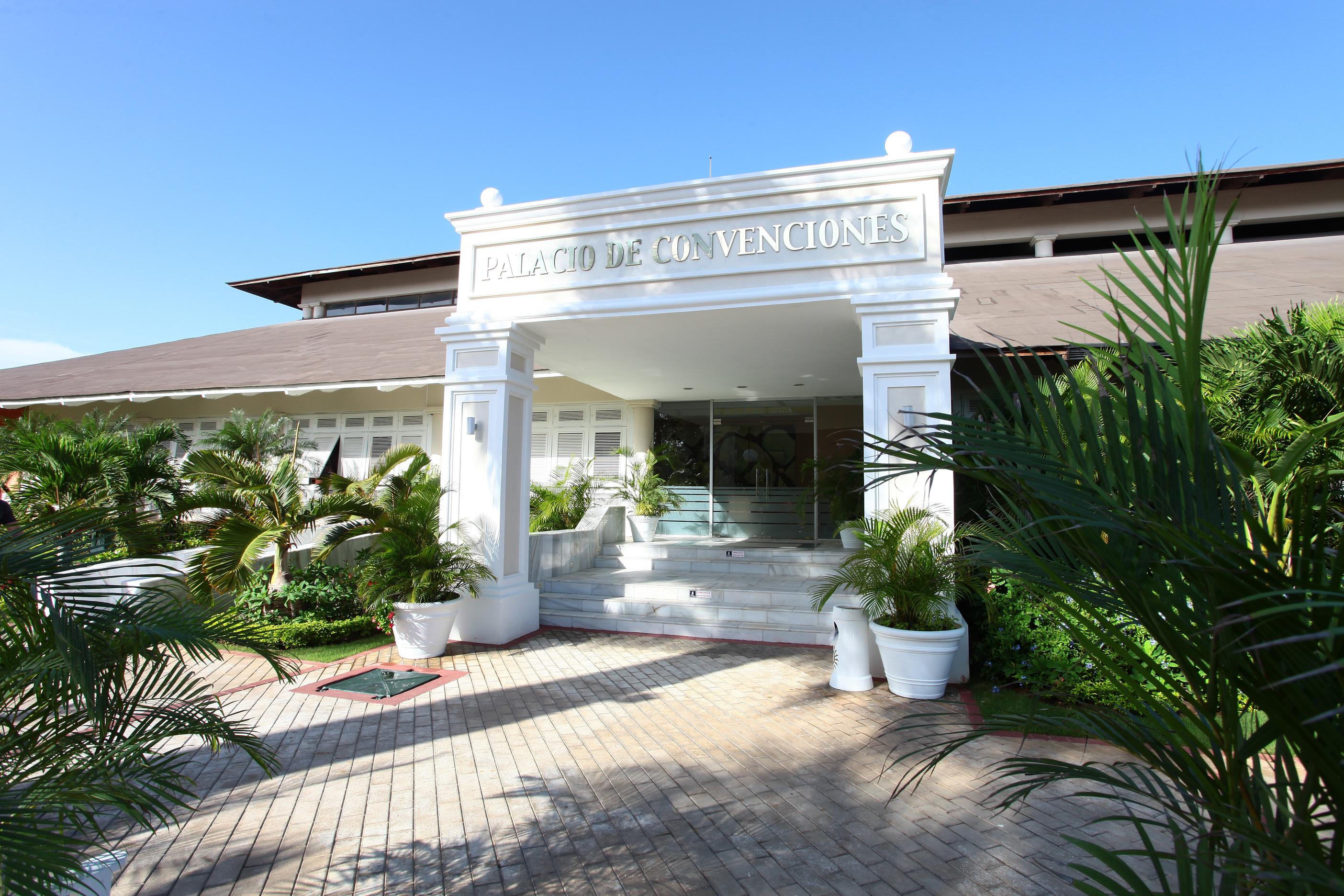 Bahia Principe Grand La Romana (Adults Only) Hotel Exterior photo