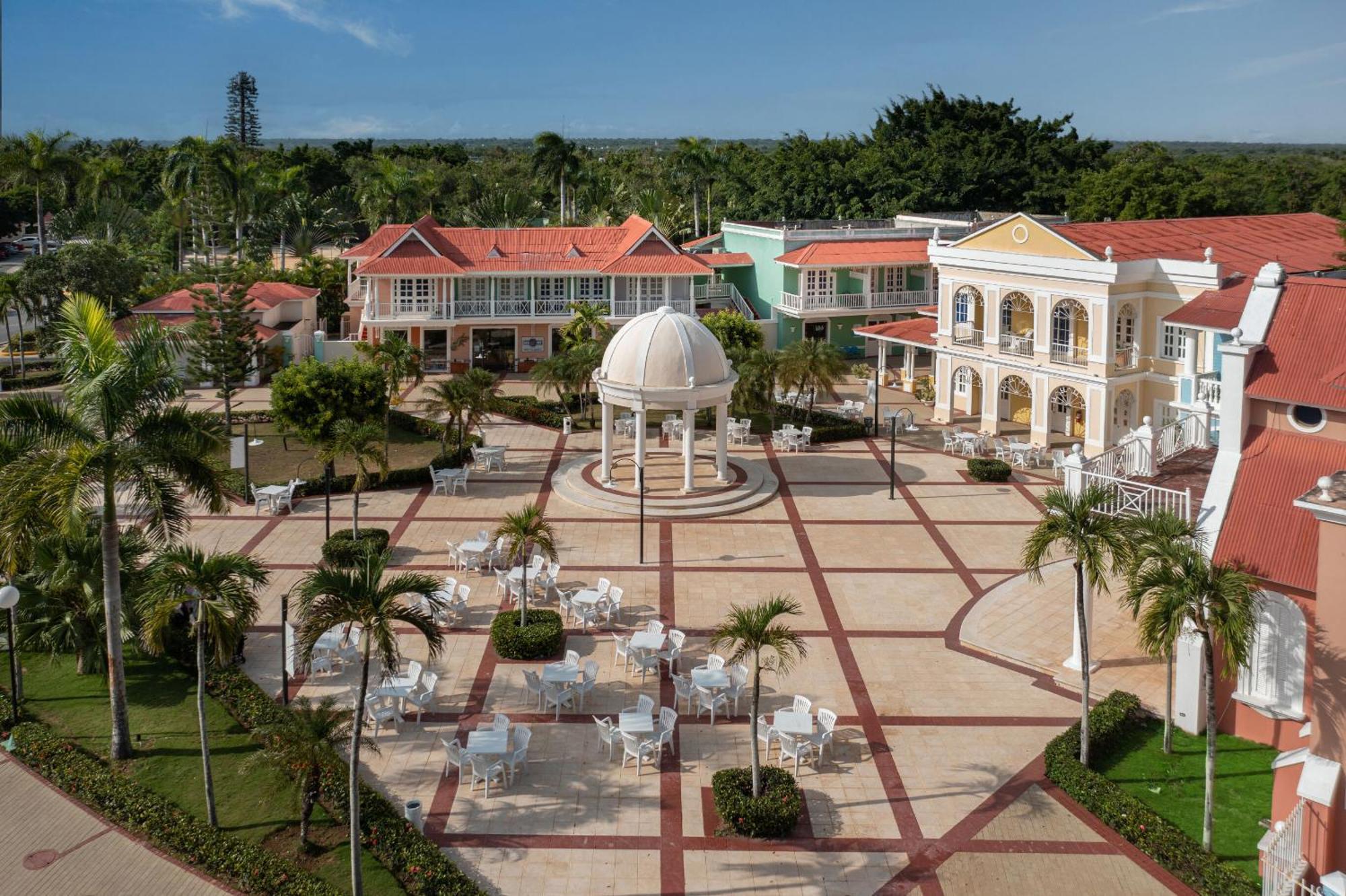 Bahia Principe Grand La Romana (Adults Only) Hotel Exterior photo